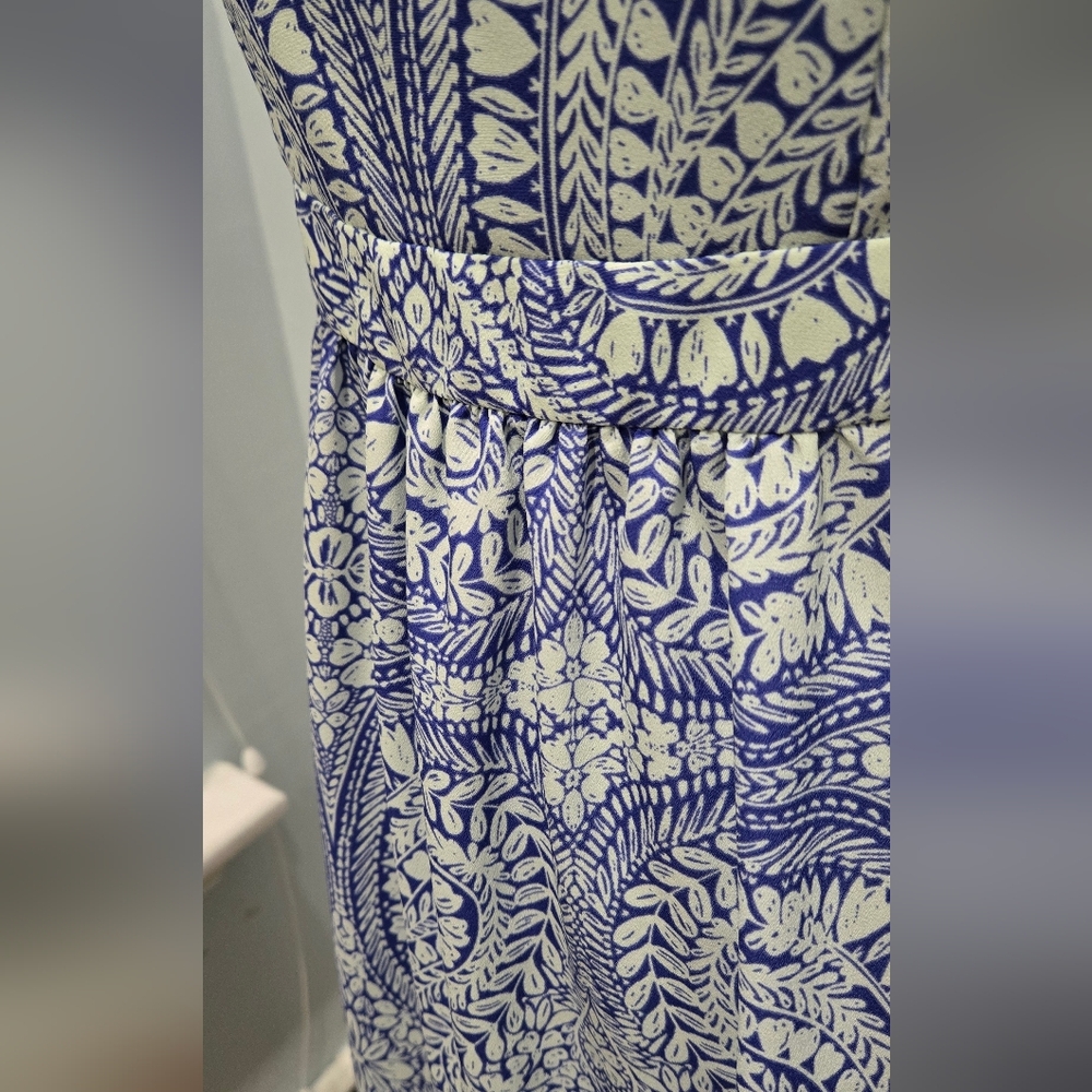 Talbots dress blues whites paisley pattern 45" length elastic waist sz 4P